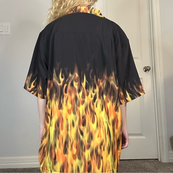 Men’s Large Benny’s Black W/Orange Flames Retro Bowling Shirt - Picture 2 of 8